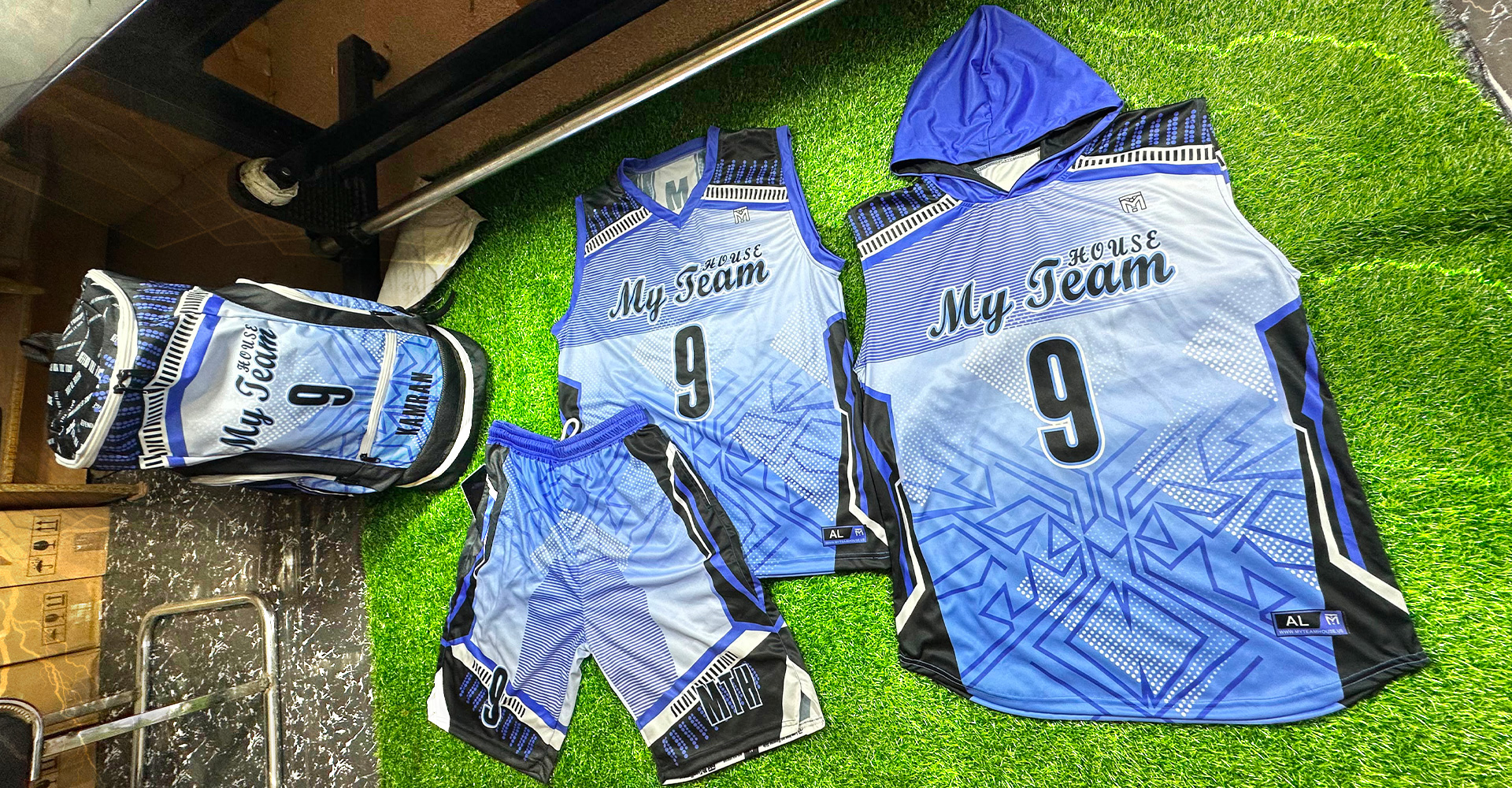 custom team uniform manufacturer